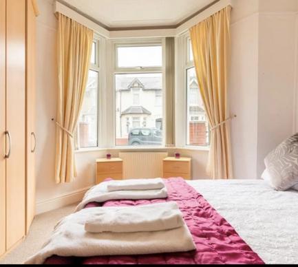 Shelley'S Seaside Stay Порткол Экстерьер фото